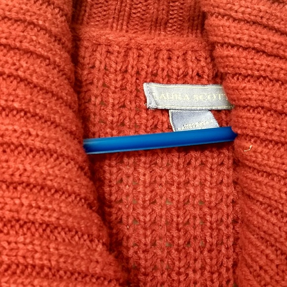 Sweater - Picture 2 of 8